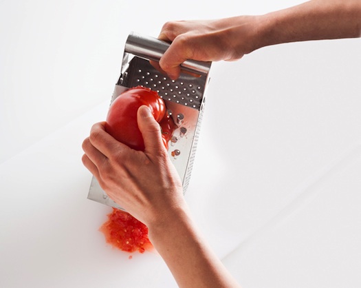 Grating tomatoes
