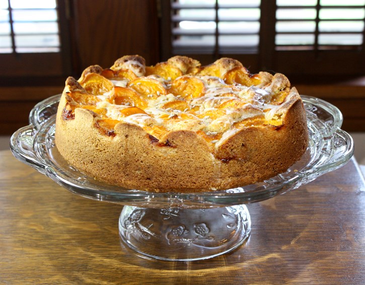 Apricot cake