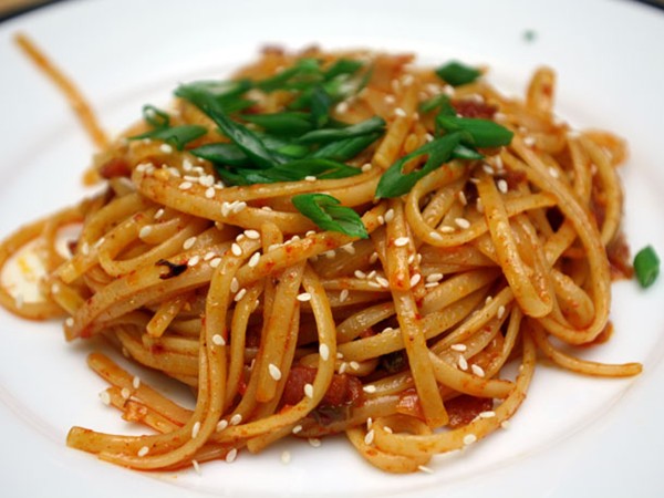 Sesame seeds kimchi pasta with bacon
