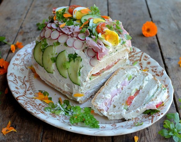 Sandwich cake