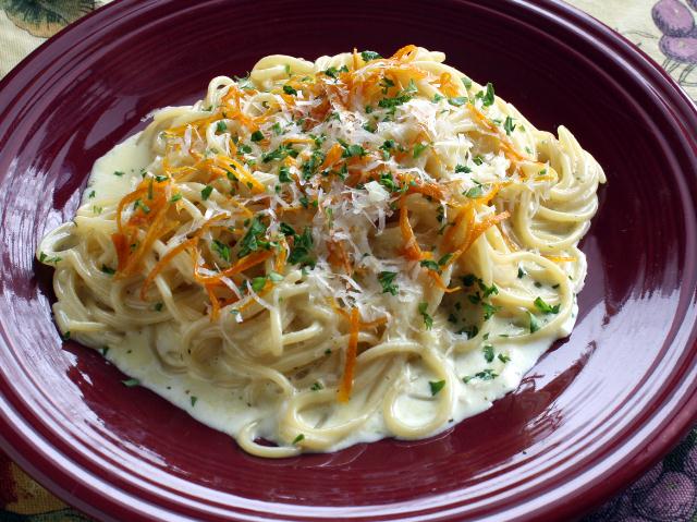 Spaghetti with orange