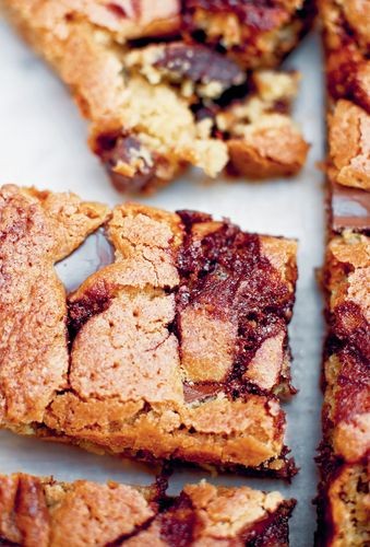 The Violet butterscotch blondie